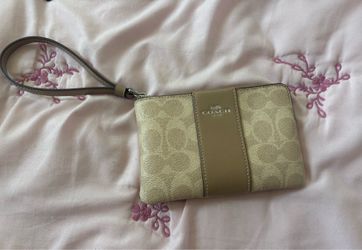 Coach wristlet