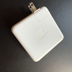 Apple MacBook Pro Charger 67W