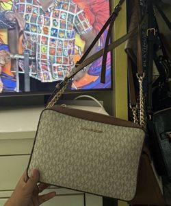 Michael Kors purse