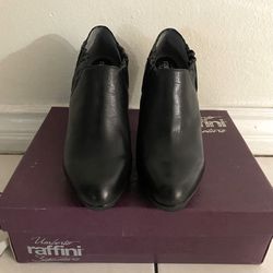 Umberto Raffini signature Leather ankle boots