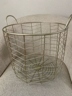 New gold storage basket. Size in picture