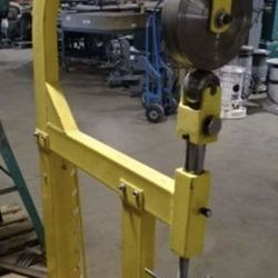 English Wheel w/ 6 extra anvils (barn new)