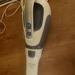 Black & DECKER VACUUM