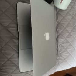2015 MacBook Air 11”