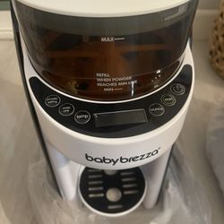 Baby Breeza Formula Maker