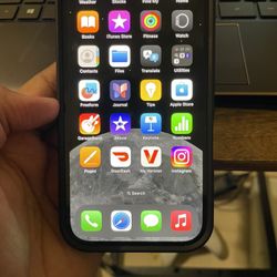 Apple iPhone 16