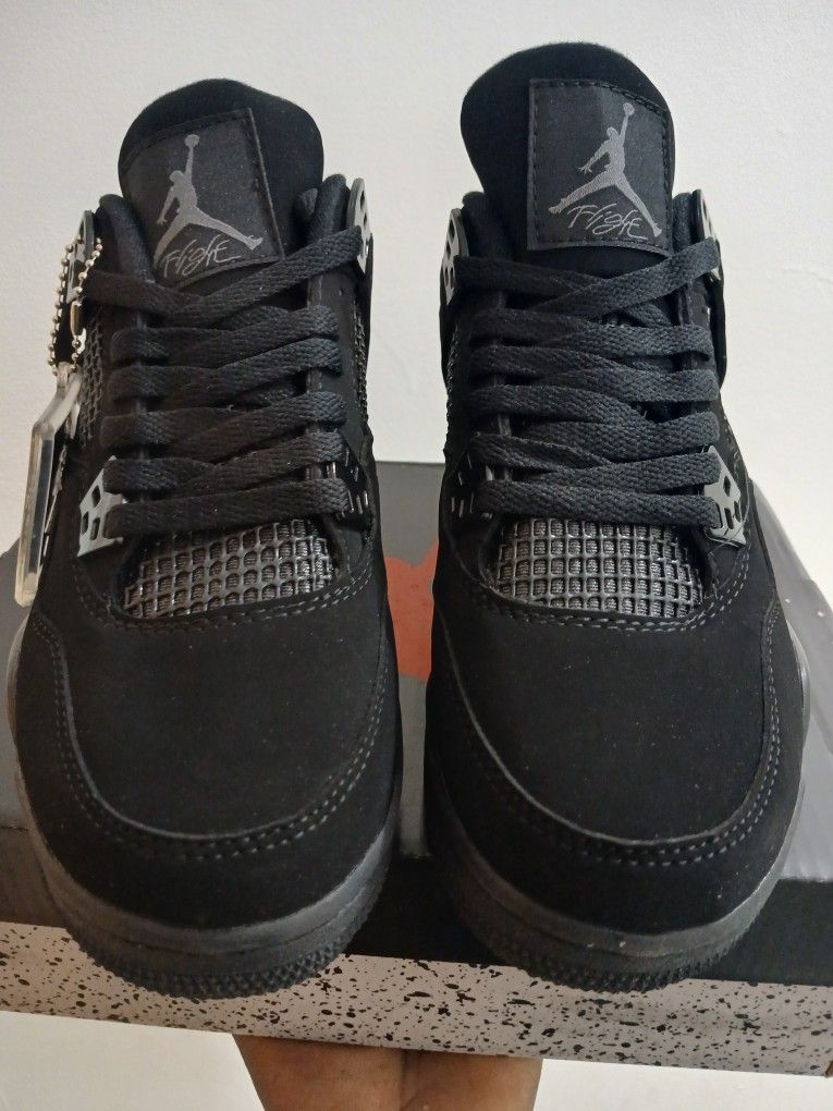 Air Jordan 4s Size 10