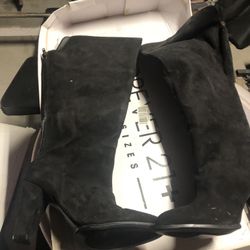 Black Boots With Heel