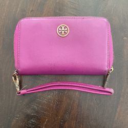 Tory Burch Wristlet