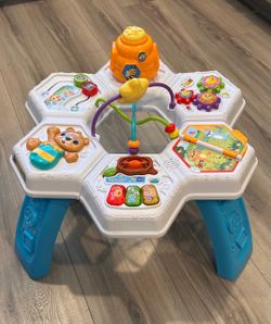 VTech Buzz & Learn Activity Table