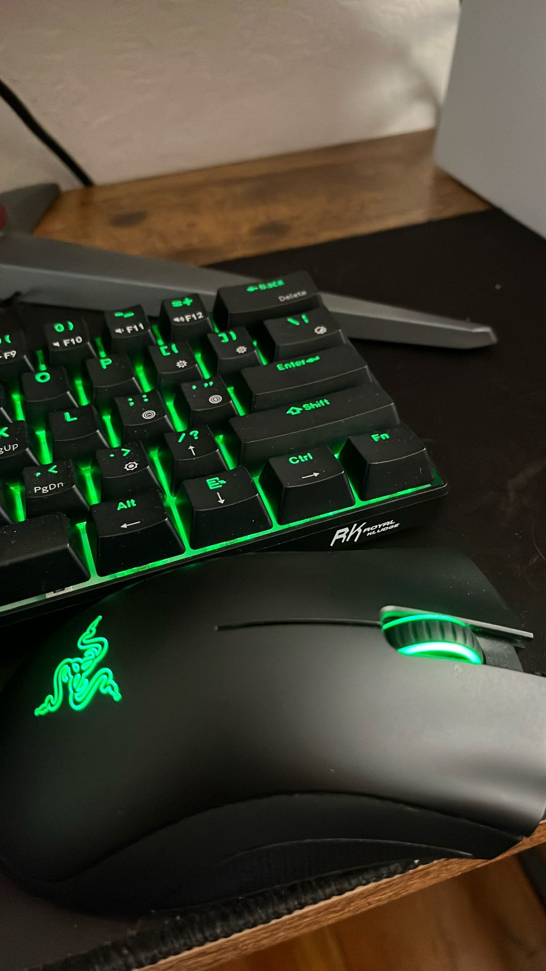 Royal Kludge RK61, Deathadder Essential Mouse Bundle (read Description!!)