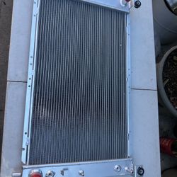 Silverado Yukon Sierra Tahoe Radiator year 99 to 07