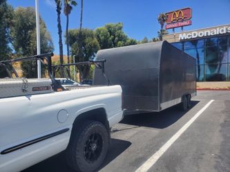 Enclosed trailer 20ft