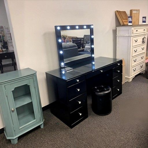 Avery Vanity & Top W/Led Black