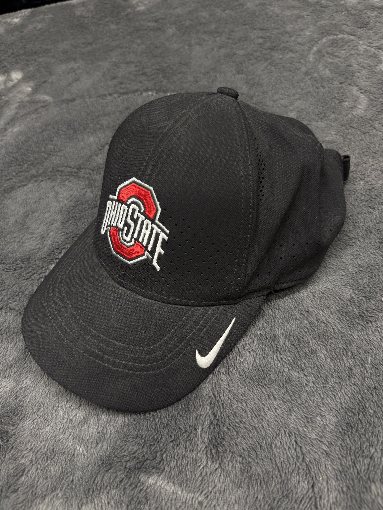 Black Nike Ohio State Buckeyes Dri Fit Youth Adjustable Hat! #Buckeyes #CollegeSpirit