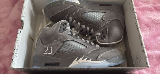 Wolf grey 5s size 8