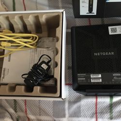 Nighthalk Modem Router C7000V2. Open Box