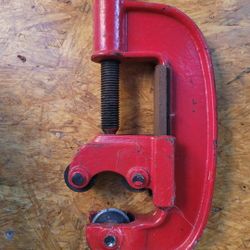 Pipe Cutter