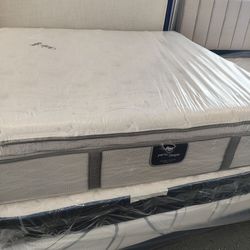 Serta Pillowtop King 