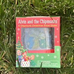Alvin And The Chipmunks Christmas Snow Globe With Book Miniature 2013 NEW in Box