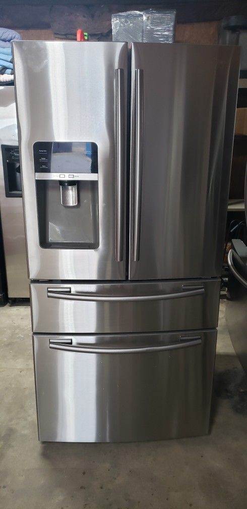 REFRIGERATOR