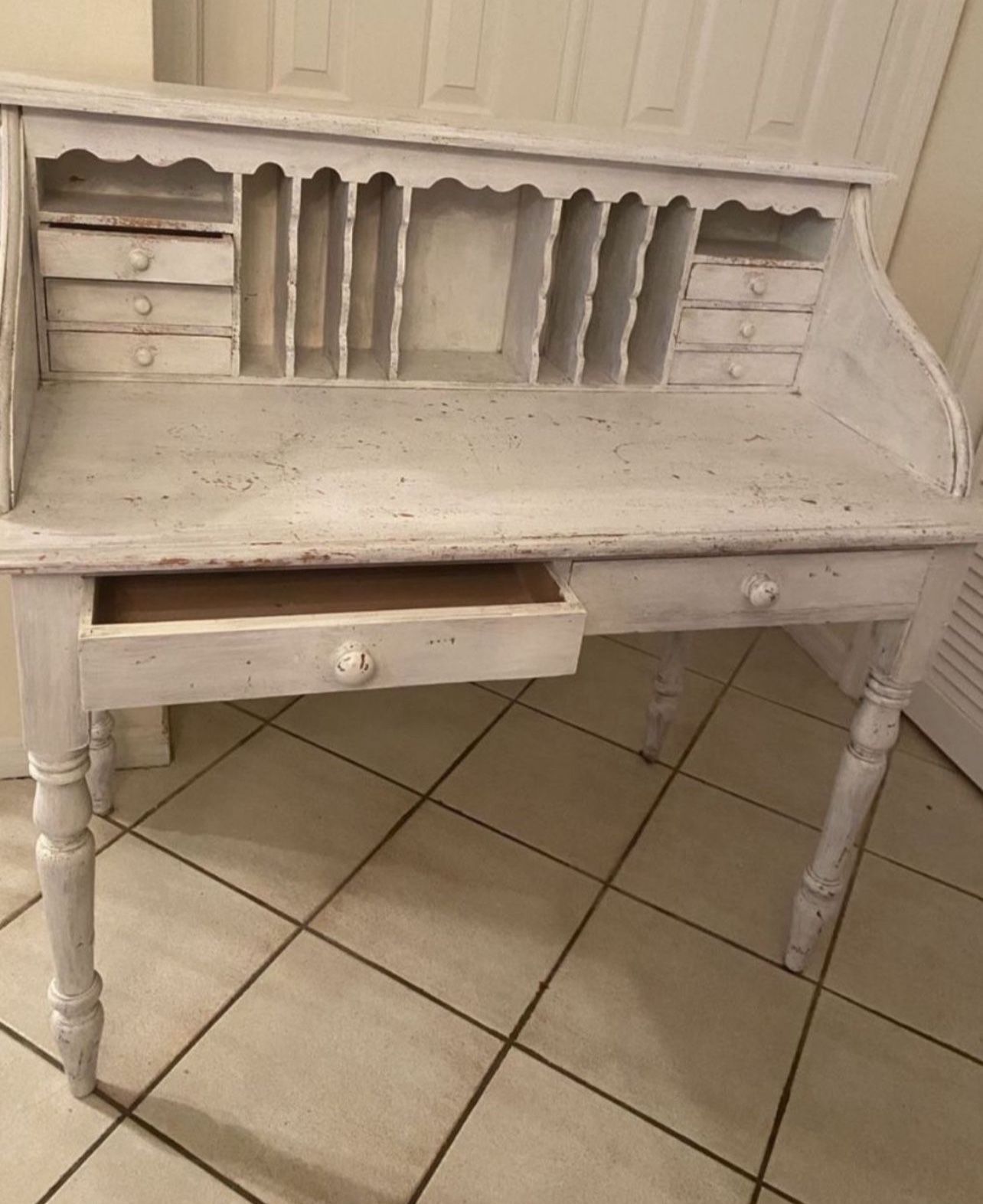 White Desk Antique Style