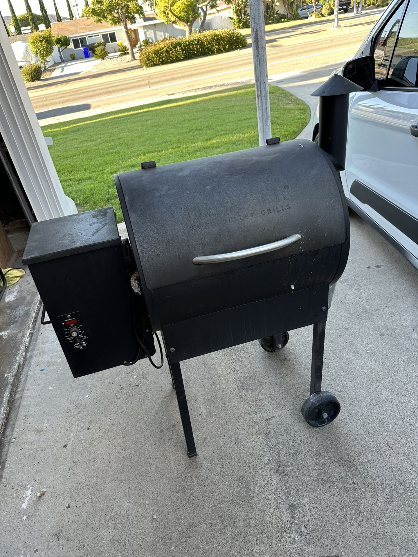 Traeger Grill BBQ Smoker for Sale in San Diego, CA OfferUp