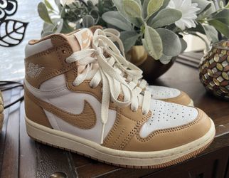 Nike Air Jordan 1 Womens