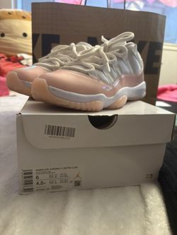 WMNS Air Jordan 11 Retro Low White / Legend Pink