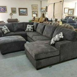 3 Pieces Sectional Financing Available By ASHLEY 🚚