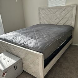 Queen bed/mattress/frame + Bureau/mirror