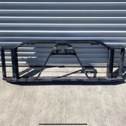 2003 2007 CHEVROLET SUBURBAN TAHOE ESCALADE RADIATOR SUPPORT OEM