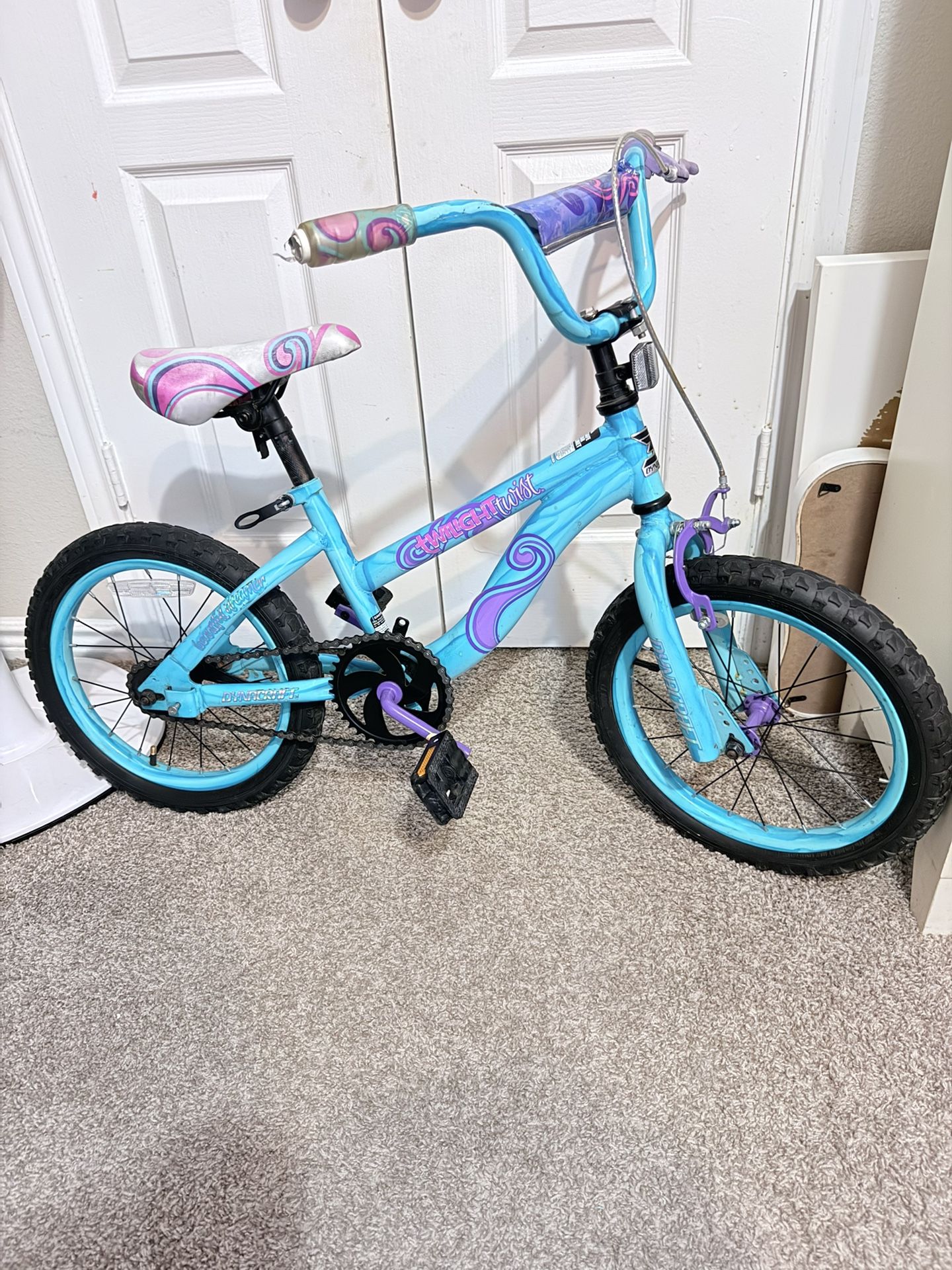 Girls 16” Dynacraft Bike