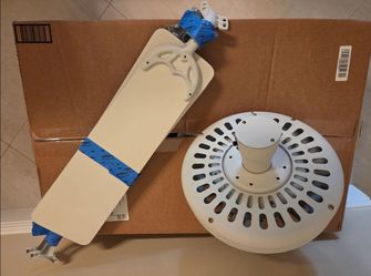 52 inch ceiling fan great condition. 3 speeds. Works great. Does NOT come with light fixture shown in last picture