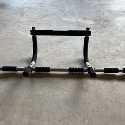 Pure Fitness Pull Up Bar