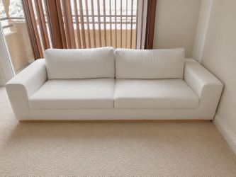 High Quality Modern Sofa(Brand : Rove Concepts)