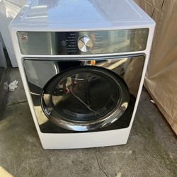 Kenmore elite electric dryer 220 volts front load in good condition in perfect condition looks like new with 3 months warranty free delivery in Oaklan
