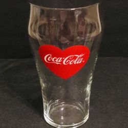 Vintage 20 oz Coke Coca Cola Fountain Drinking Glass with Red Heart