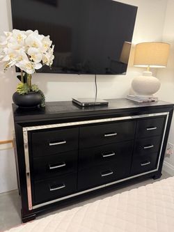 Luxury Black 9-Drawer Dresser with Mirrored Trim
