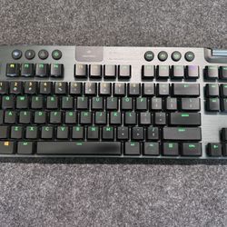 Logitech G915 X Lightspeed TKL wireless mechanical gaming keyboard with Brown mechanical Switches.