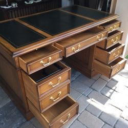 Sligh and Lowry Leather Top Desk 