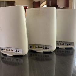 Netgear Orbi RBR50 + Two RBS50 (Satellites)  WiFi Mesh System
