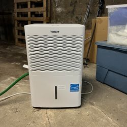 Dehumidifier 