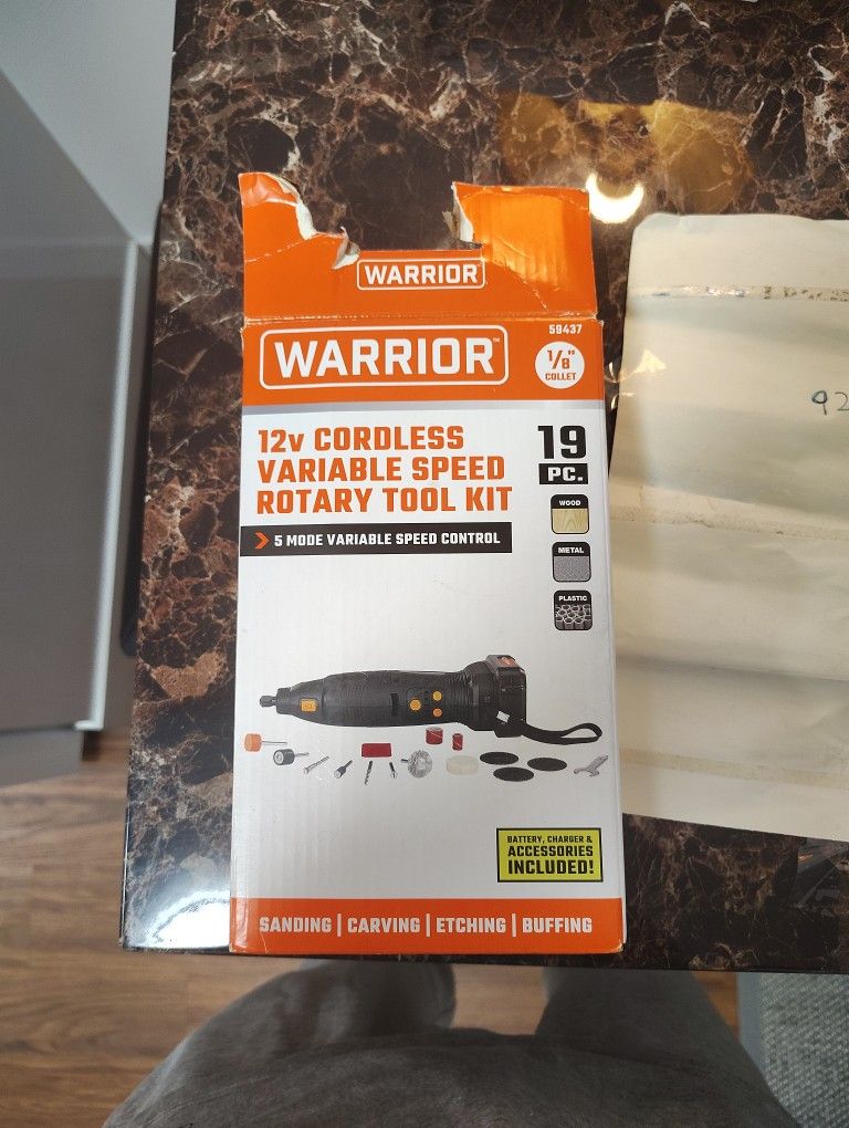 Warrior - 12v Cordless Variable Speed Rotary Tool Kit
