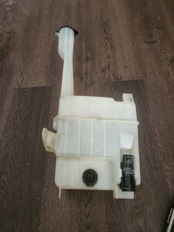 Windsheld Washer Fluid Tank W/motor