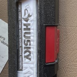 Husky 1/4 in drive torque wrench 40-200lbs