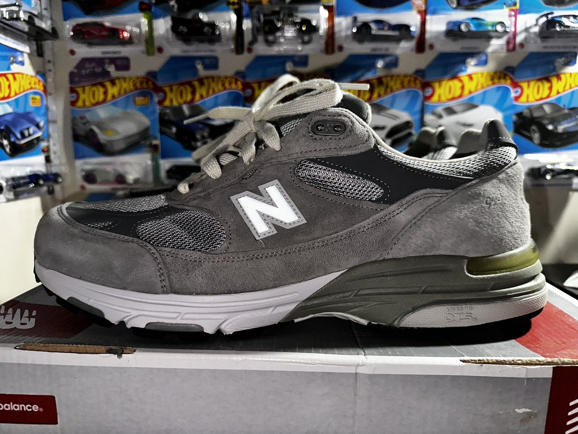New Balance 993 Grey Women’s Shoe Size 13