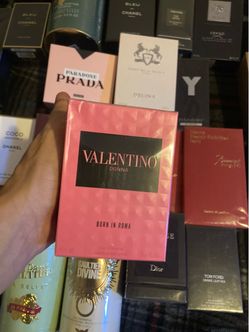 Valentino Donna Born in Roma Perfume