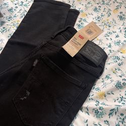 Womens Levi’s 