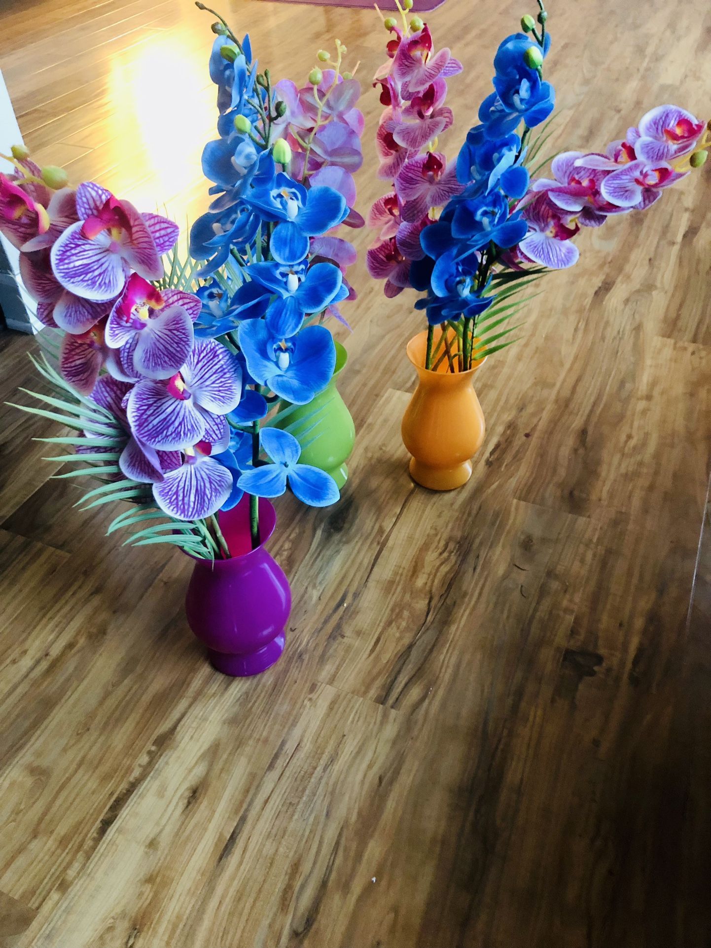 2Color Flower Vases and Decorative Blue/pink Orchids